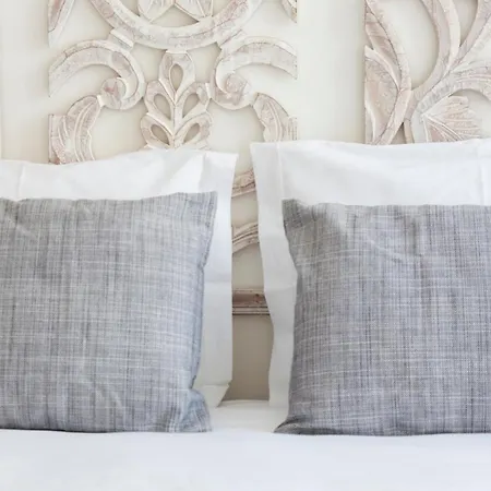 Flh Downtown Cosmopolitan Apartment *