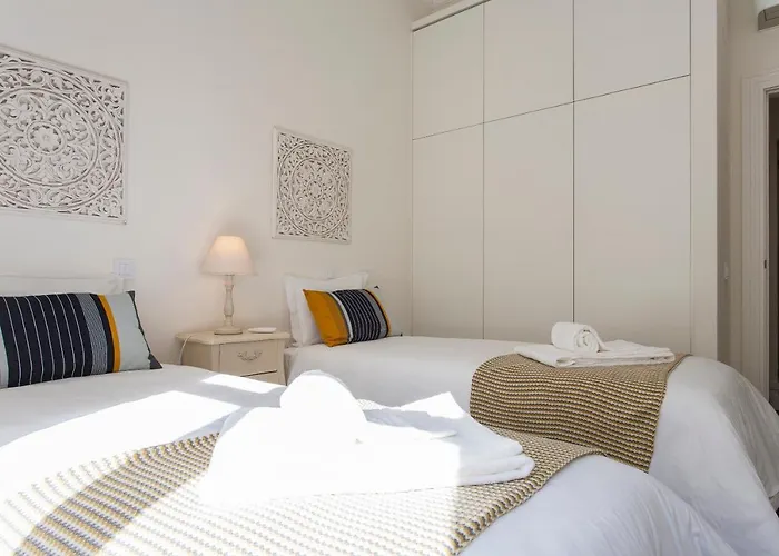 Flh Downtown Cosmopolitan