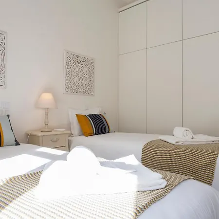 Flh Downtown Cosmopolitan